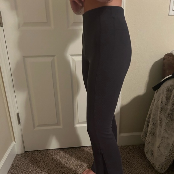 Lululemon Brushed Softstreme Ribbed Zip Flared Pant 32.5" - Picture 2 of 8